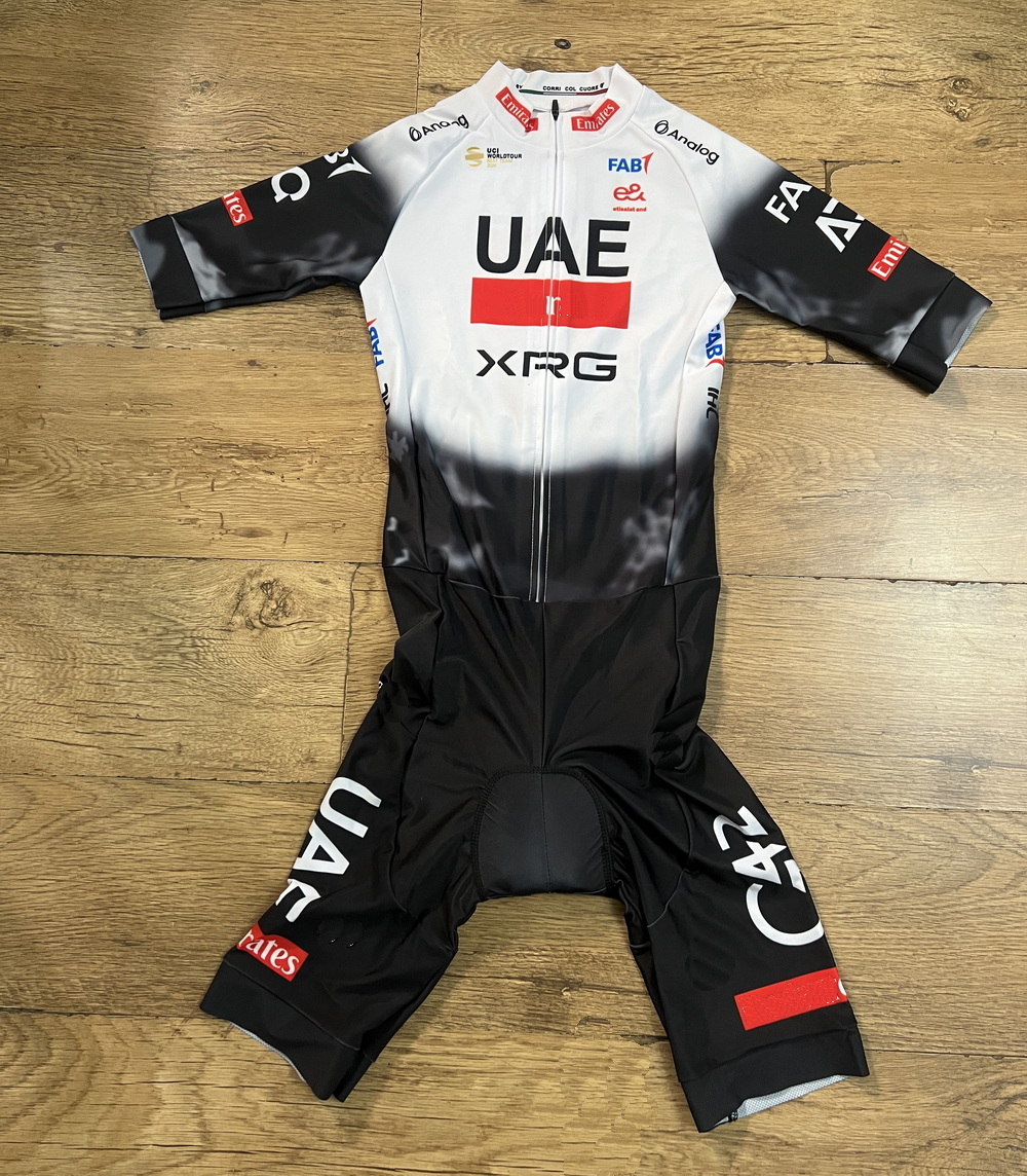LASER CUT Skinsuit 2025 2026 U - Cycling Gear Material 评论和价格